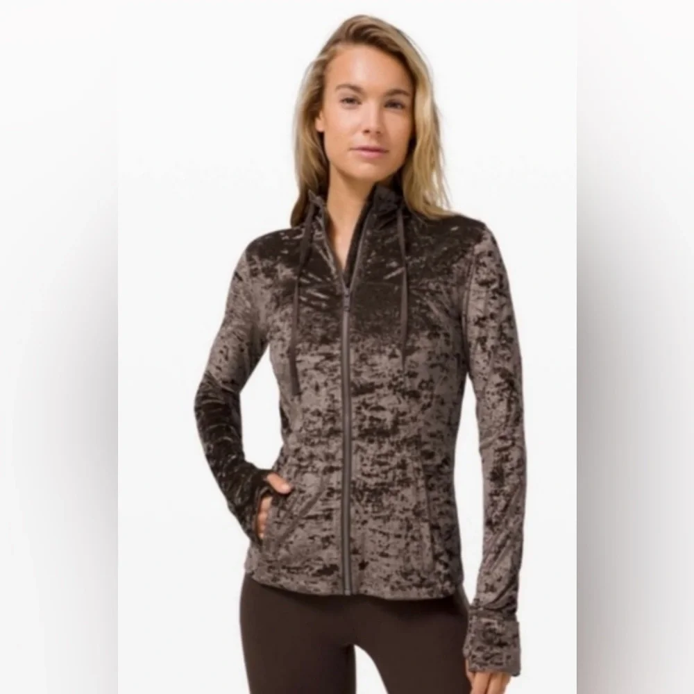 lululemon size 10 velvet jacket in great condition condition - Picture 2 of 3